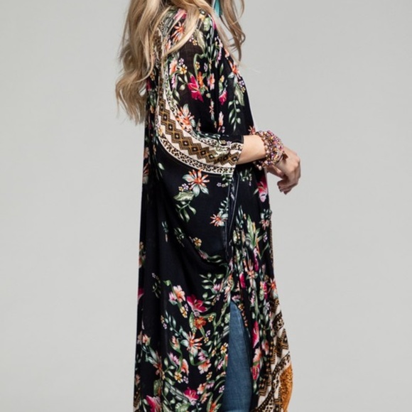 Last 1! NWT Bohemian Floral Print Kimono with Fringe - Picture 3 of 5